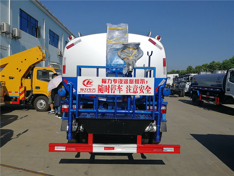 东风福瑞卡（10方）绿化喷洒车