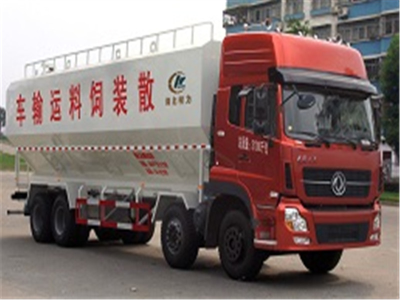 天锦三轴CLW5311ZSLD5型散装饲料运输车