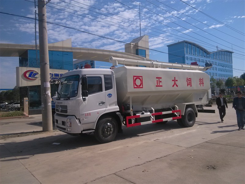 东风天锦CLW5165ZSLD5型散装饲料运输车