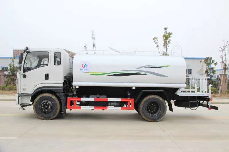 东风新款12吨洒水车
