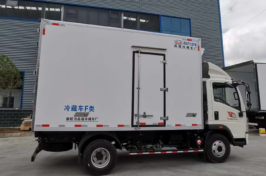 重汽豪沃蓝牌冷藏车