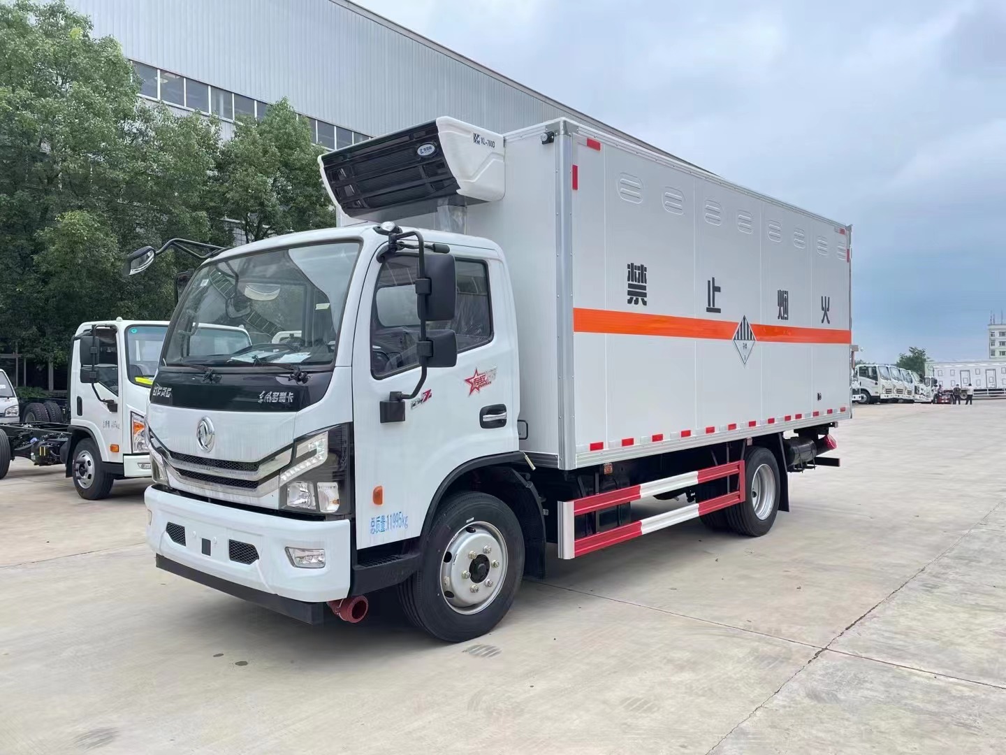 危险废物运输车/杂项危险废物运输车