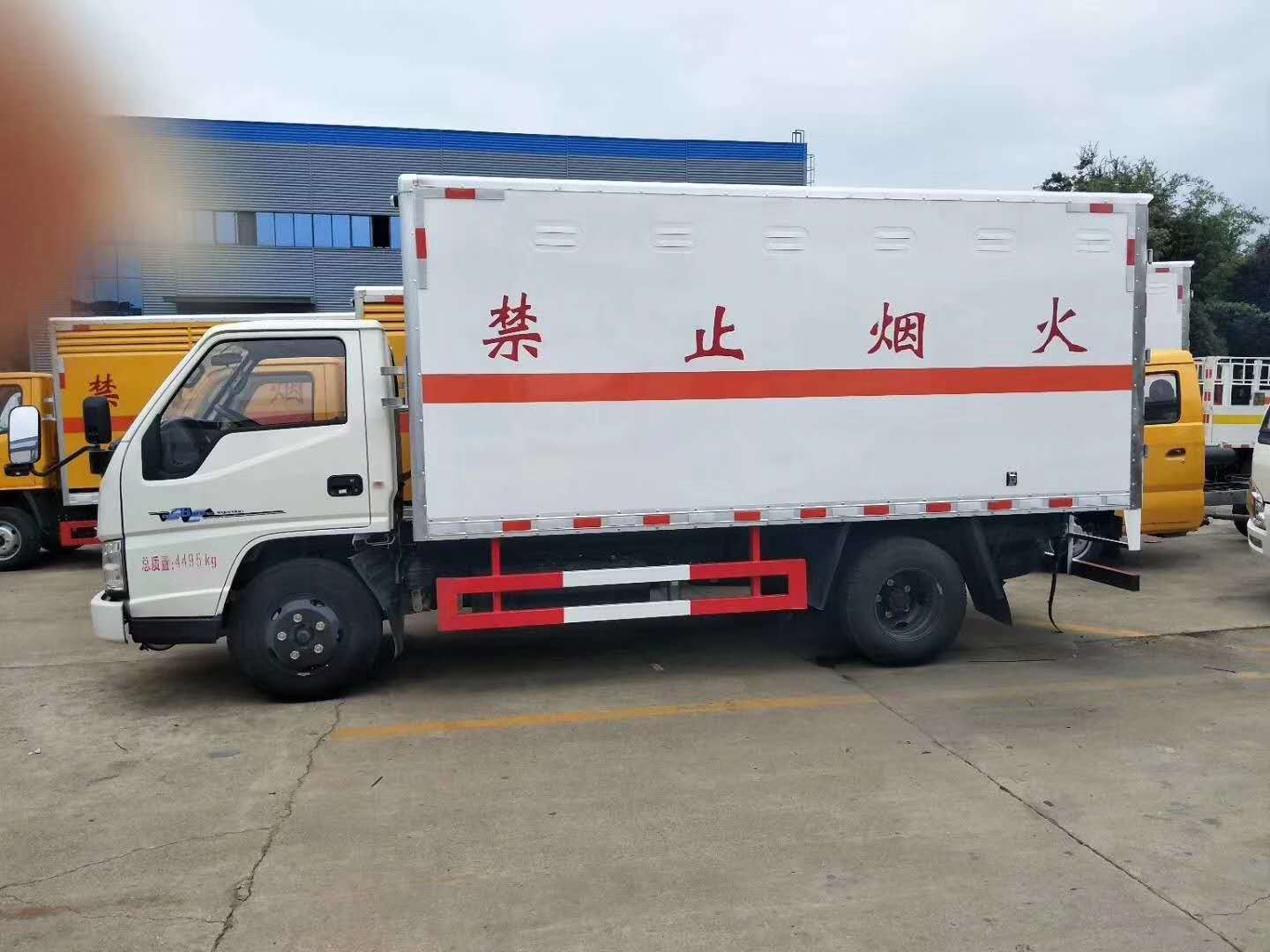 江铃危货车现车供应