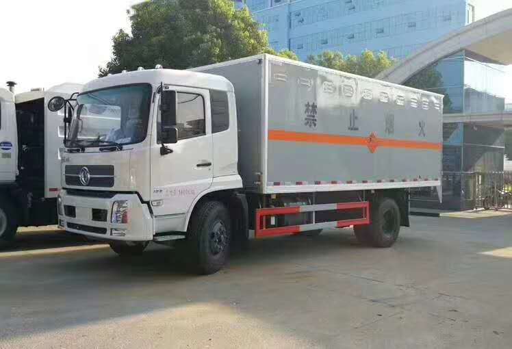 好车精选——东风天锦厢式运输车
