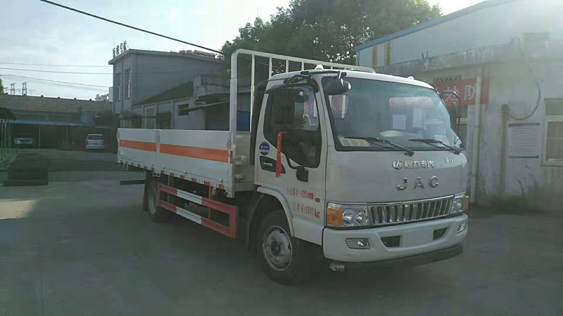 山东刘总江淮气瓶运输车顺利交车