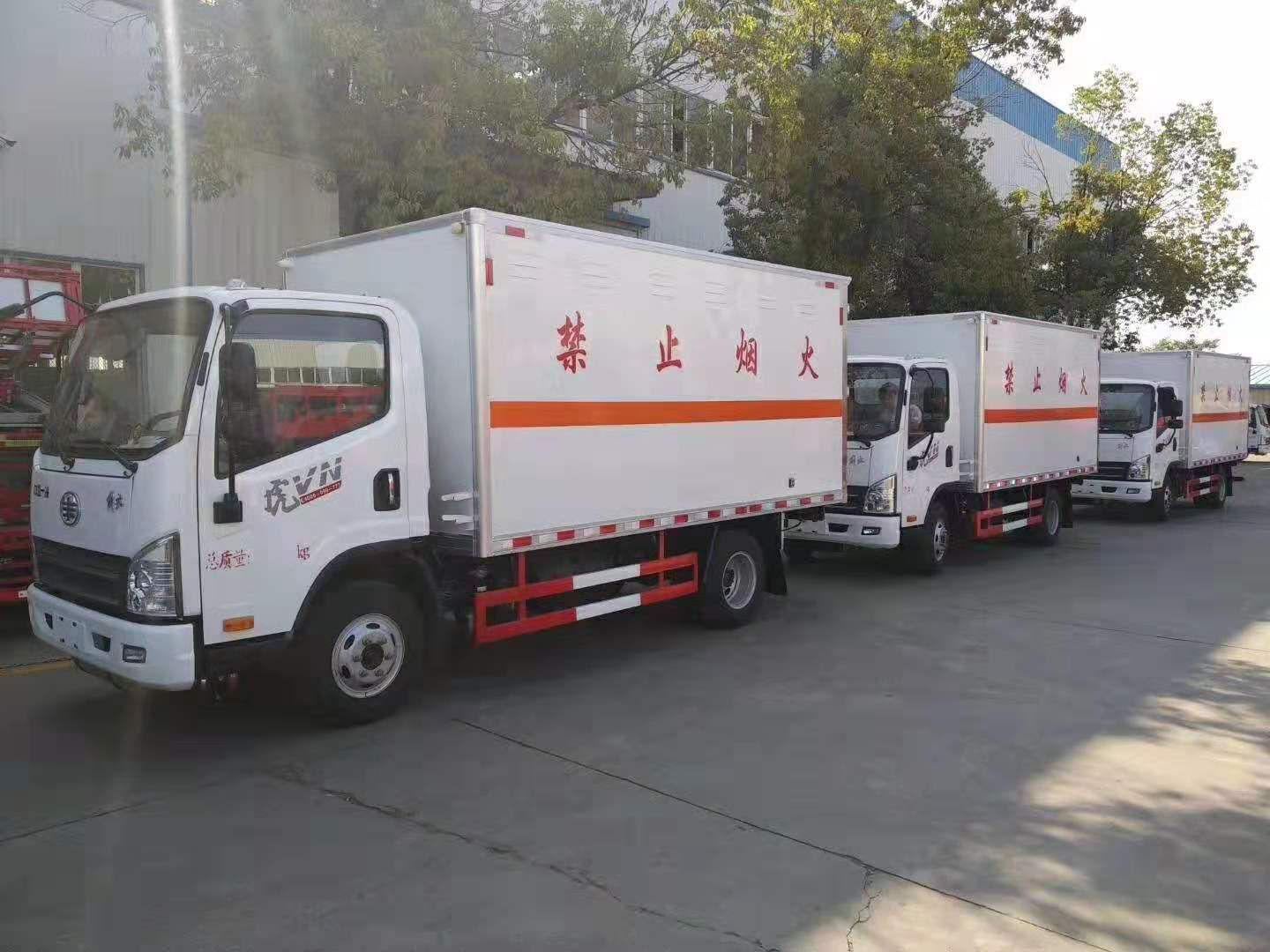 天津张总再订三台解放易燃气体厢式车