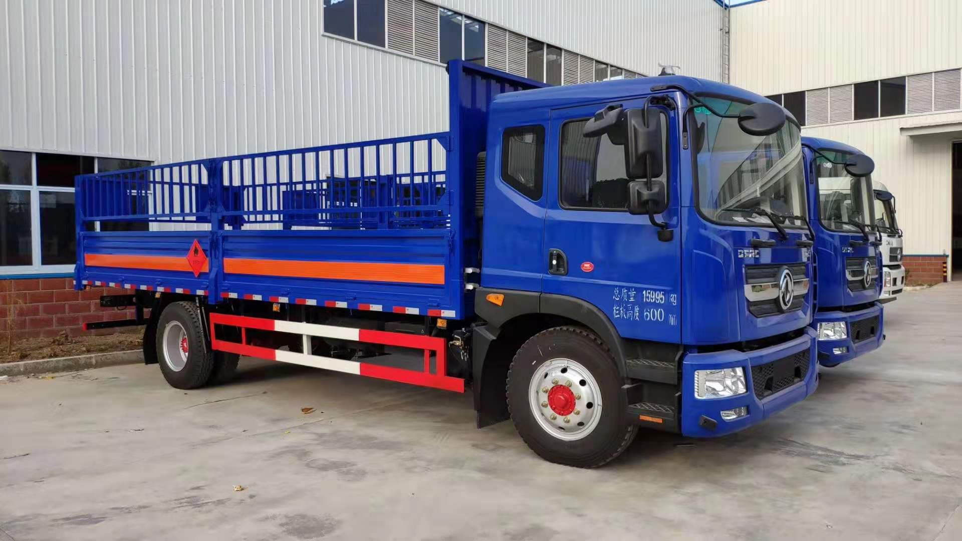 特惠车型推荐——东风D9气瓶运输车