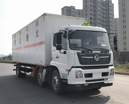 新款车型推荐——国六东风天锦小三轴杂项危险品车