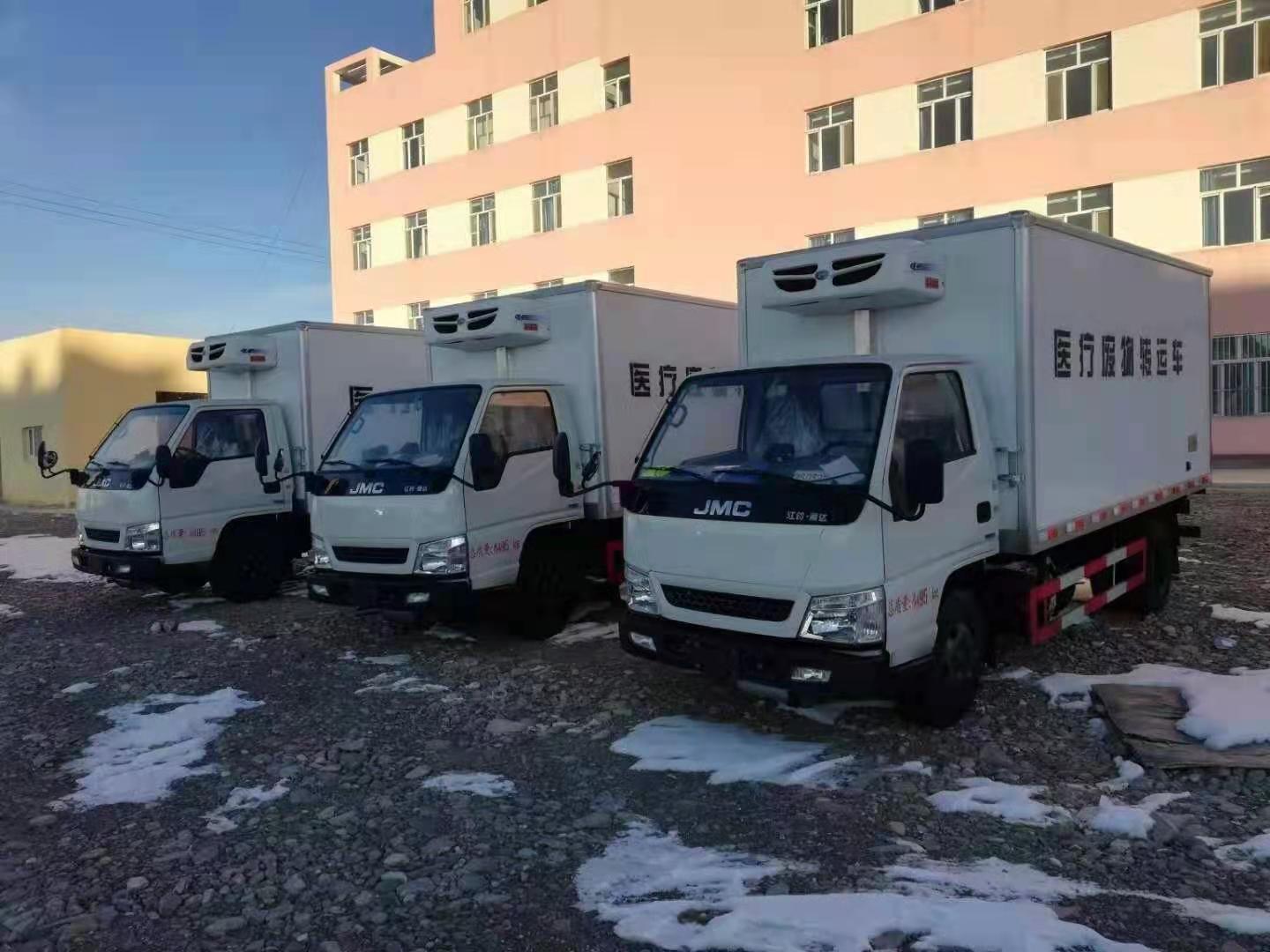 三台江铃医疗废物转运车发往新疆