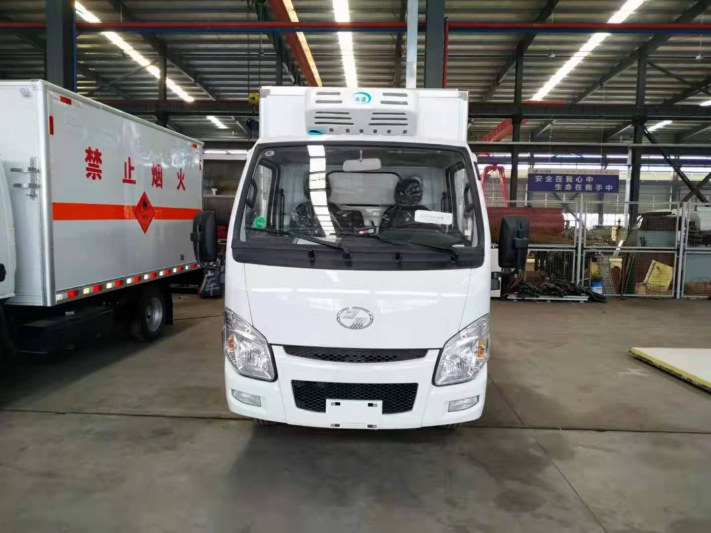 国六3.2米跃进S70医疗废物转运车