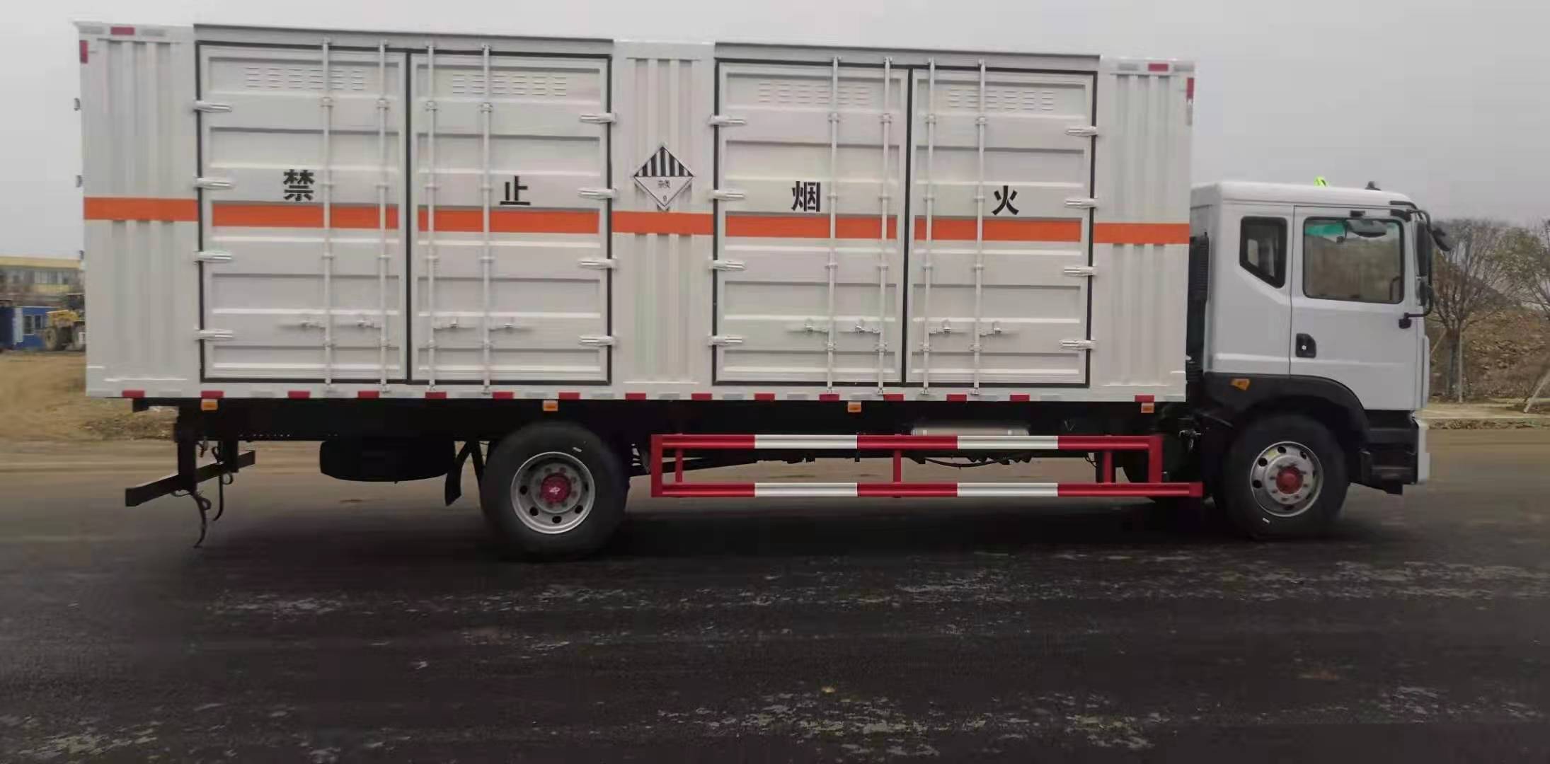 /202512/1767172684_c10db7769c9b413e1422.jpg