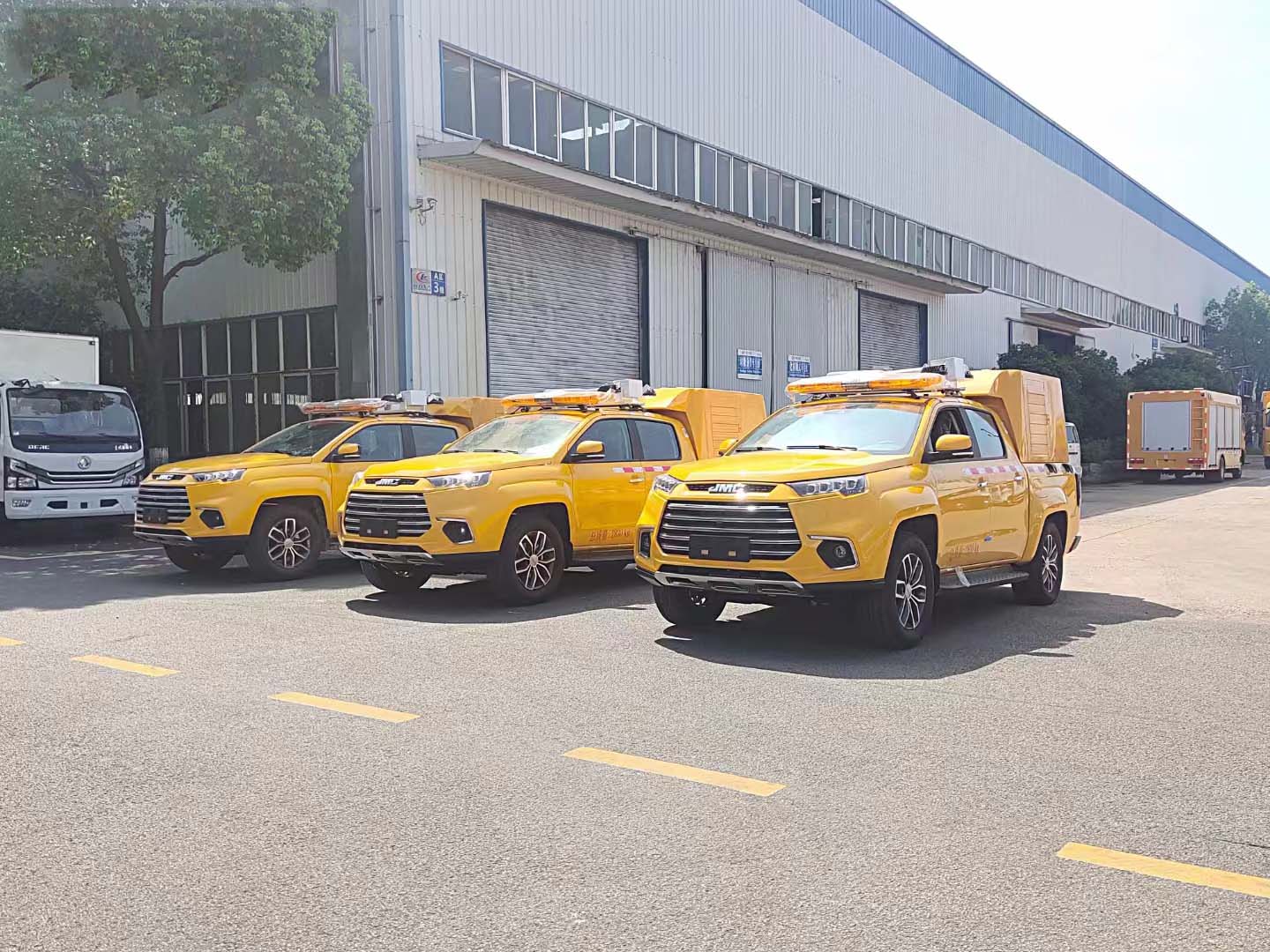 三台江铃国六四驱皮卡抢险车发车