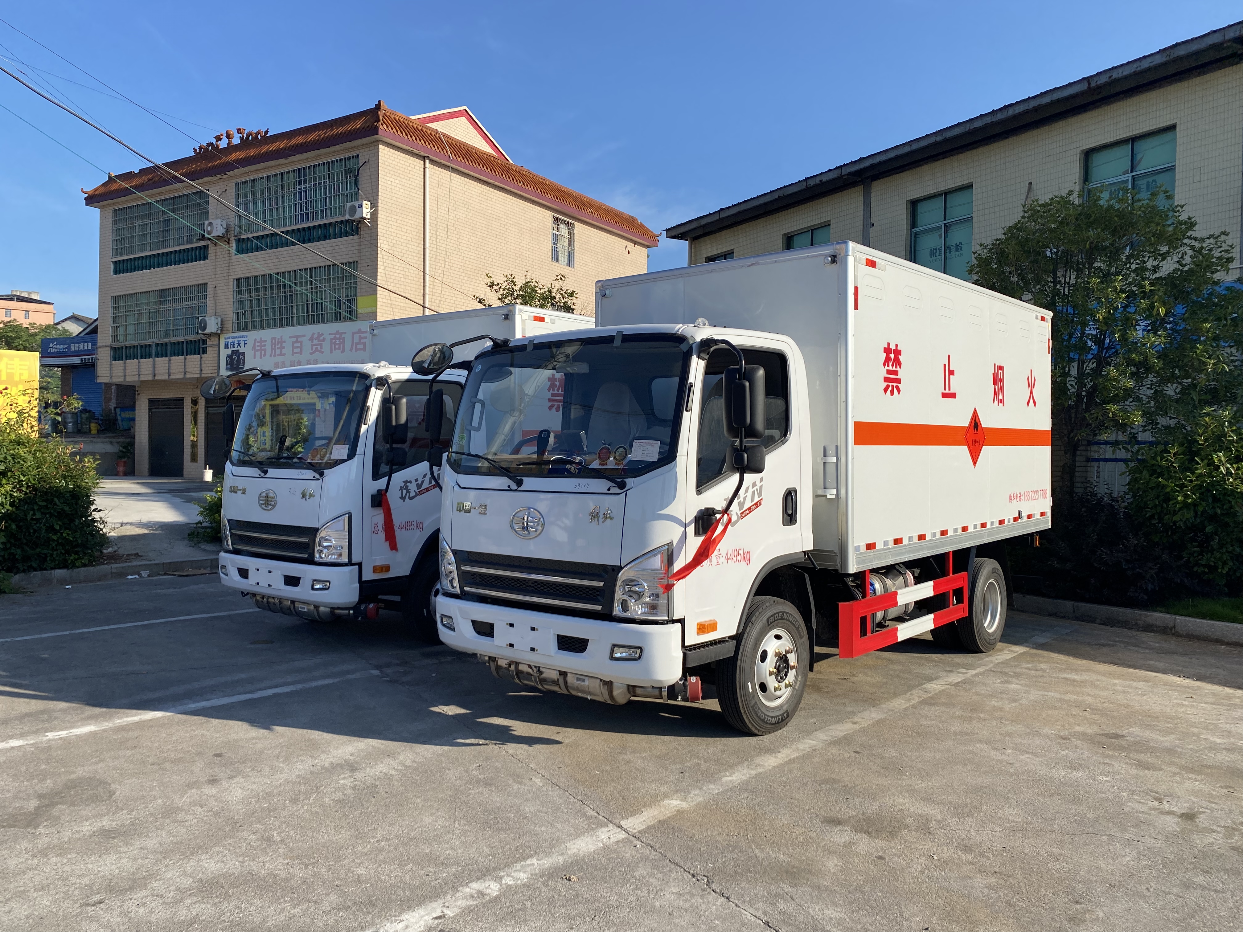 山东李总批量订购4台解放J6F国六危险品车