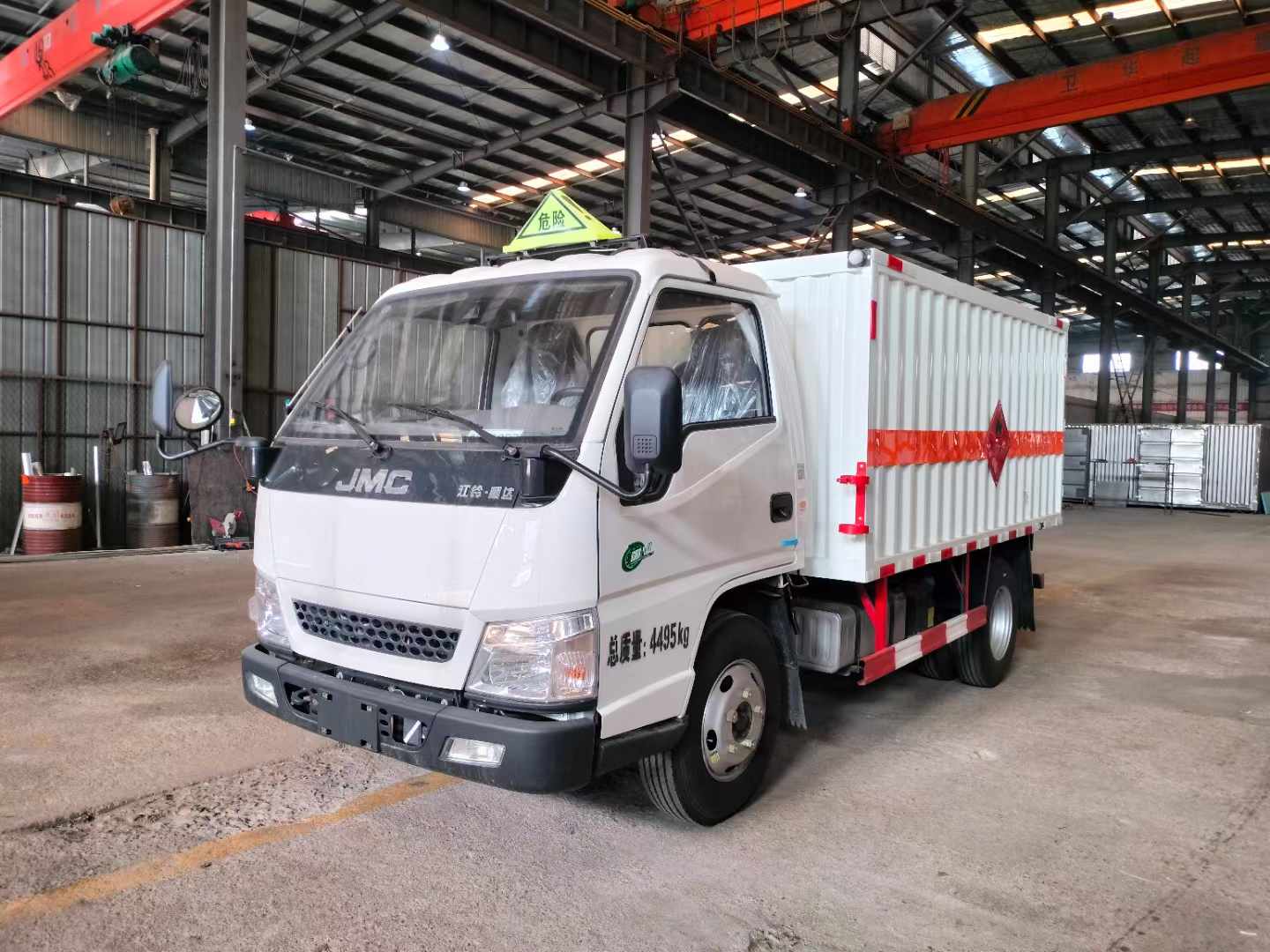 江铃可进地下室国六危险品车