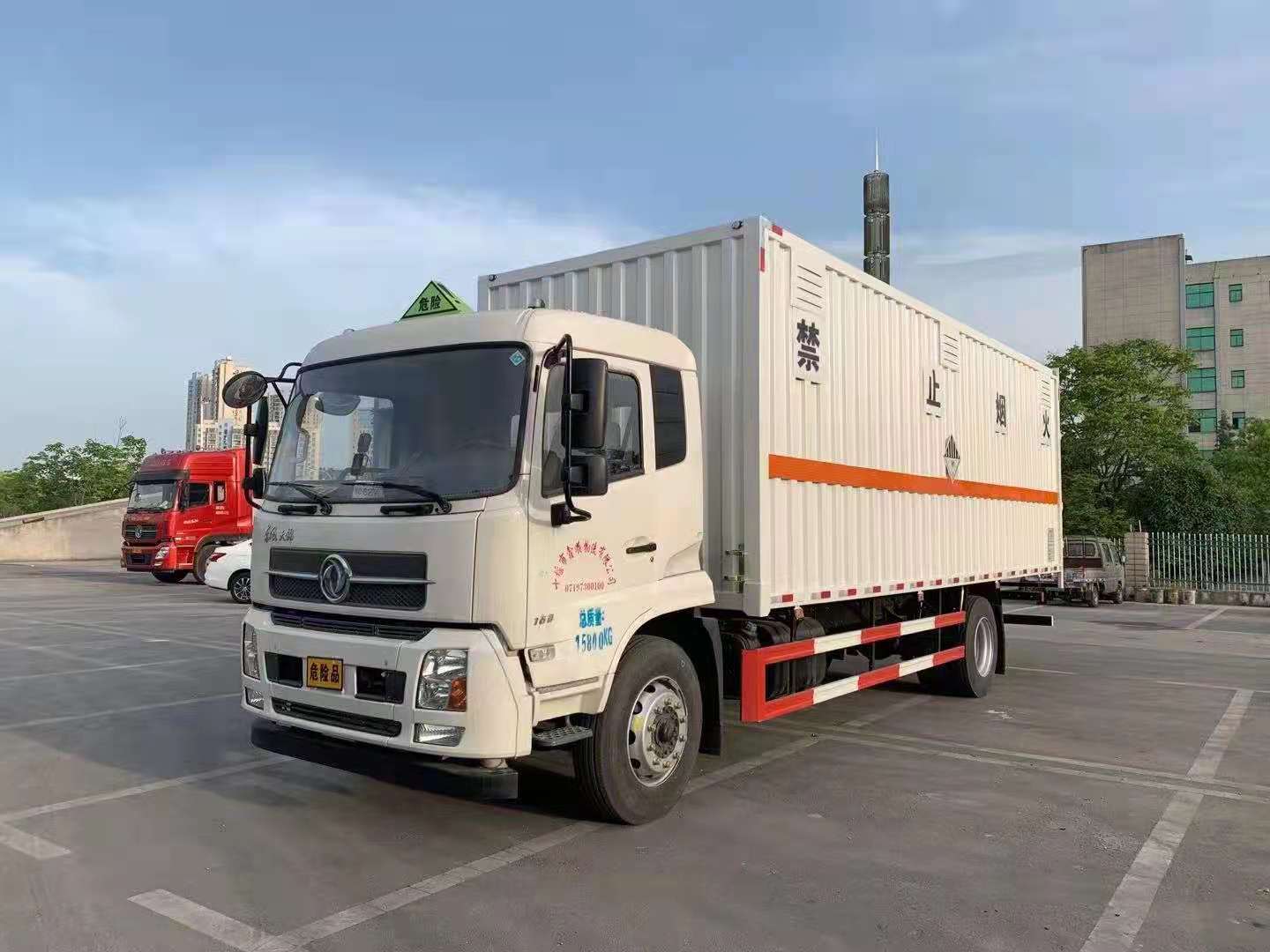 东风天锦二手新杂项危险品车出售