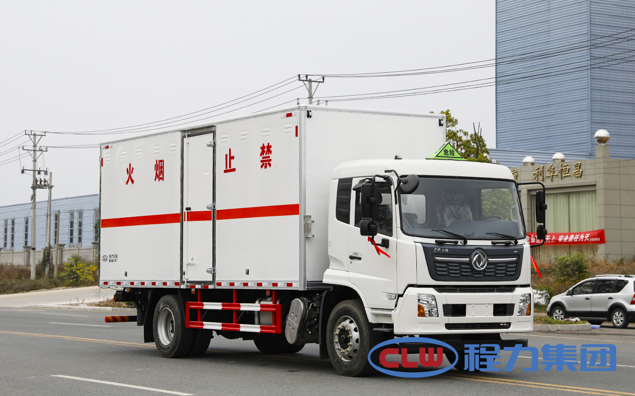 东风天锦国六爆破器材运输车