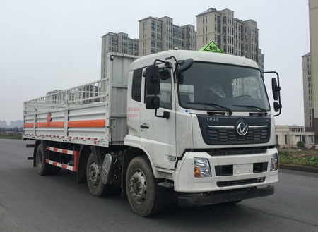 天锦国六1800+5000小三轴气瓶车