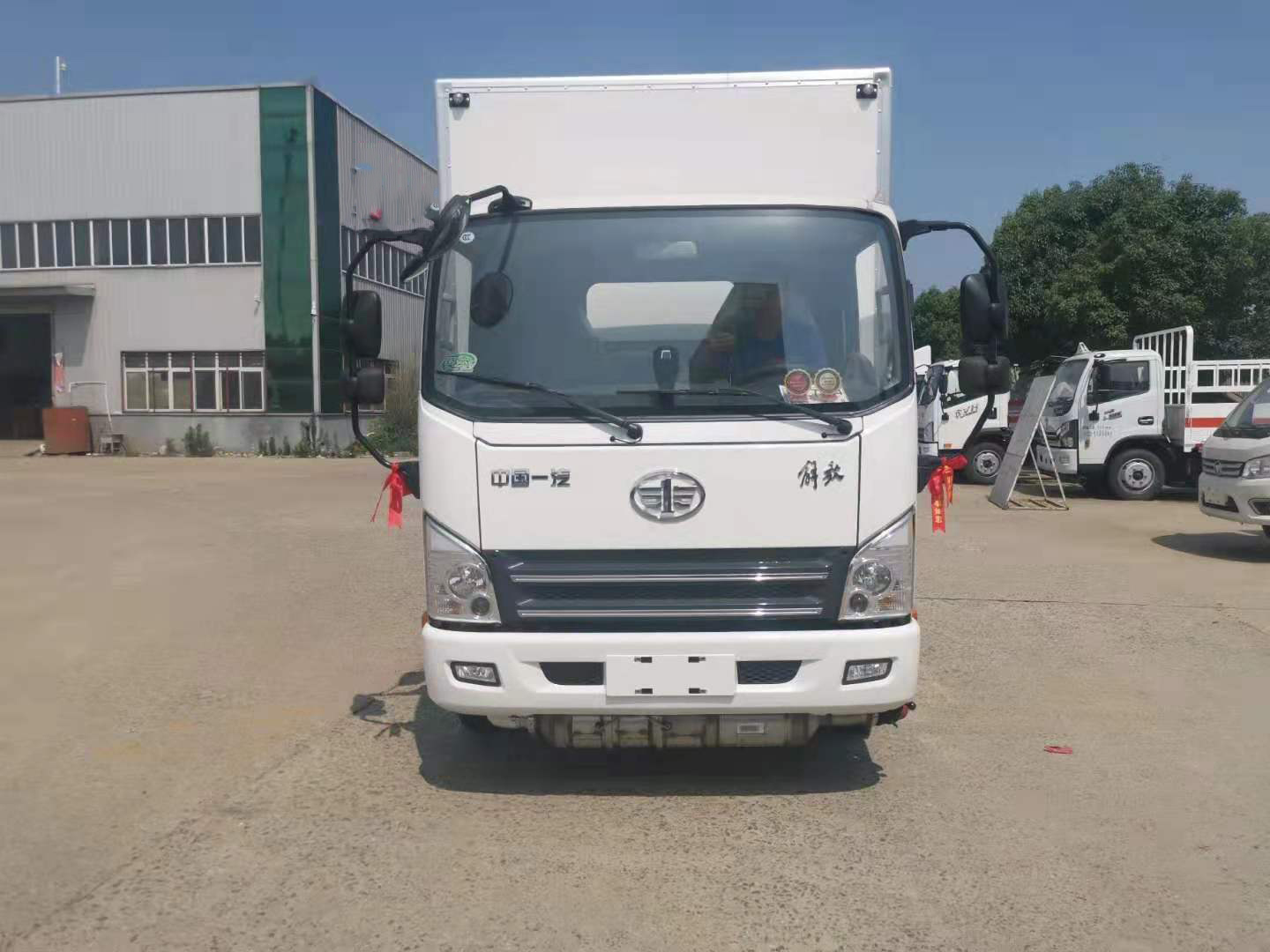 解放蓝牌国六易燃气体厢式运输车