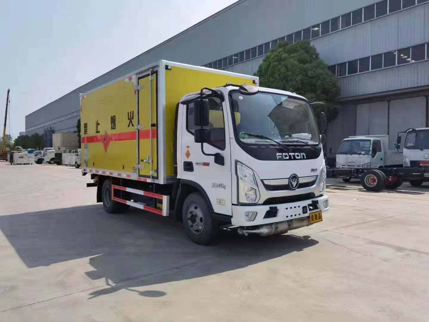 福田奥铃国六带防爆罐蓝牌危险品车