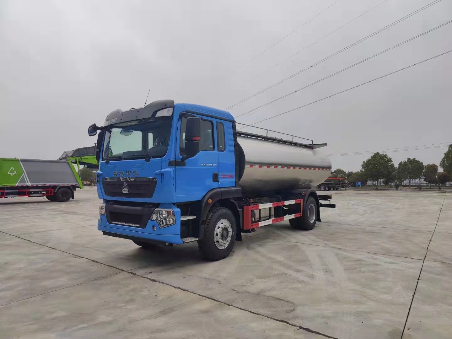 新鲜到家——重汽豪沃国六鲜奶运输车