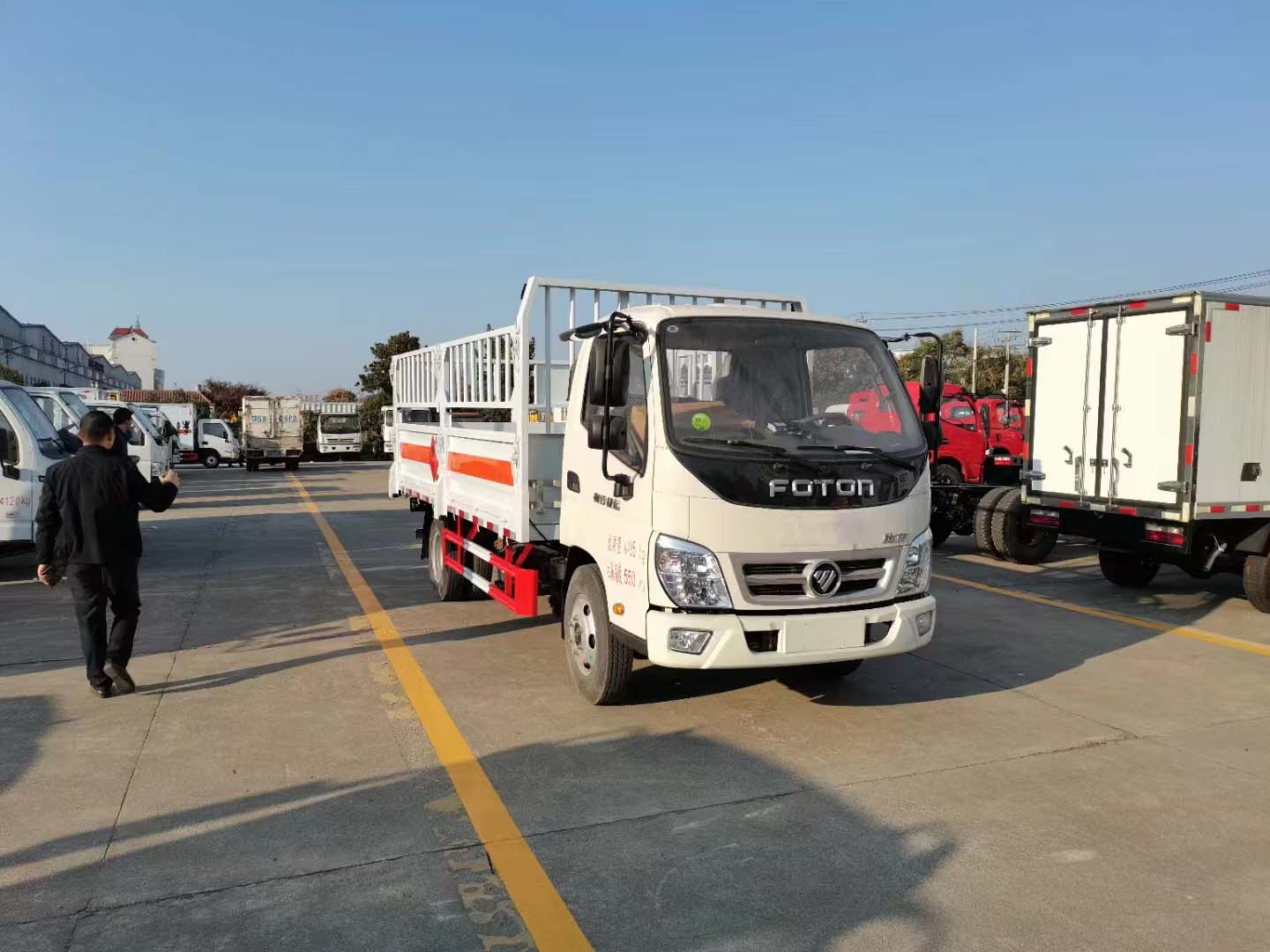 福田奥铃全柴132马力蓝牌气瓶车