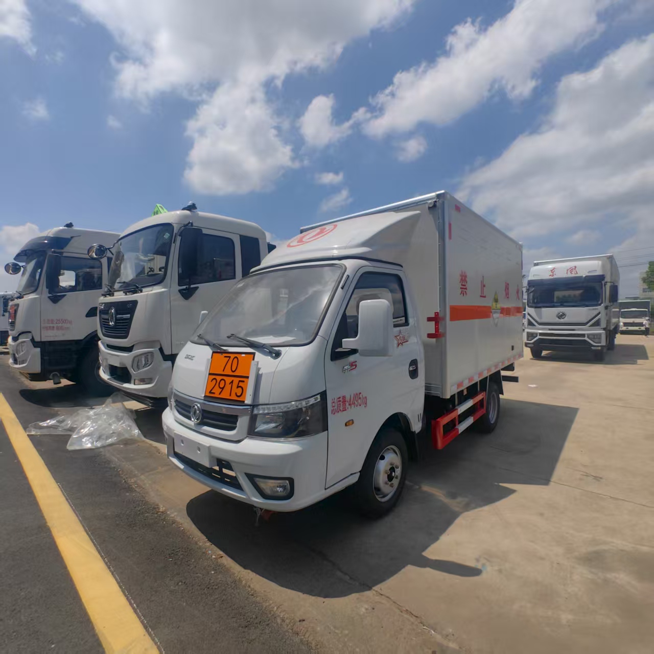 东风途逸国六放射性危险品车