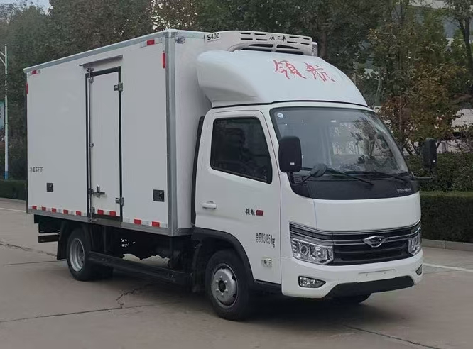 女司机能驾驭的福田领航自动挡冷藏车