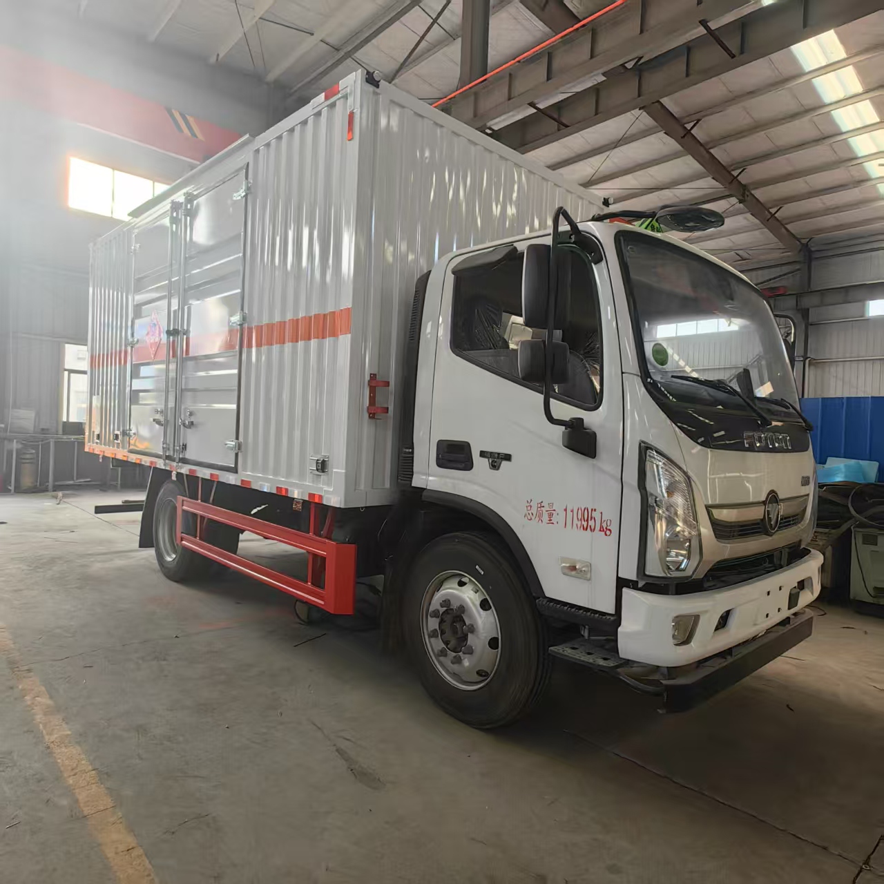福田奥铃10吨工业气体运输车