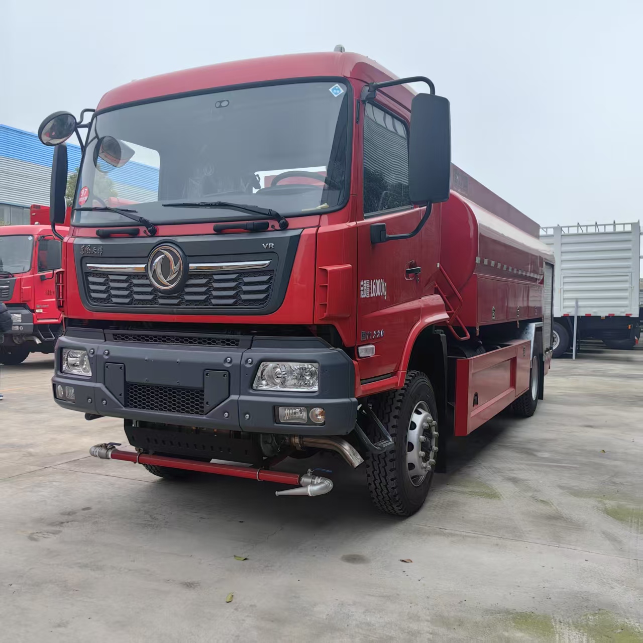 东风天锦国六四驱消防洒水车