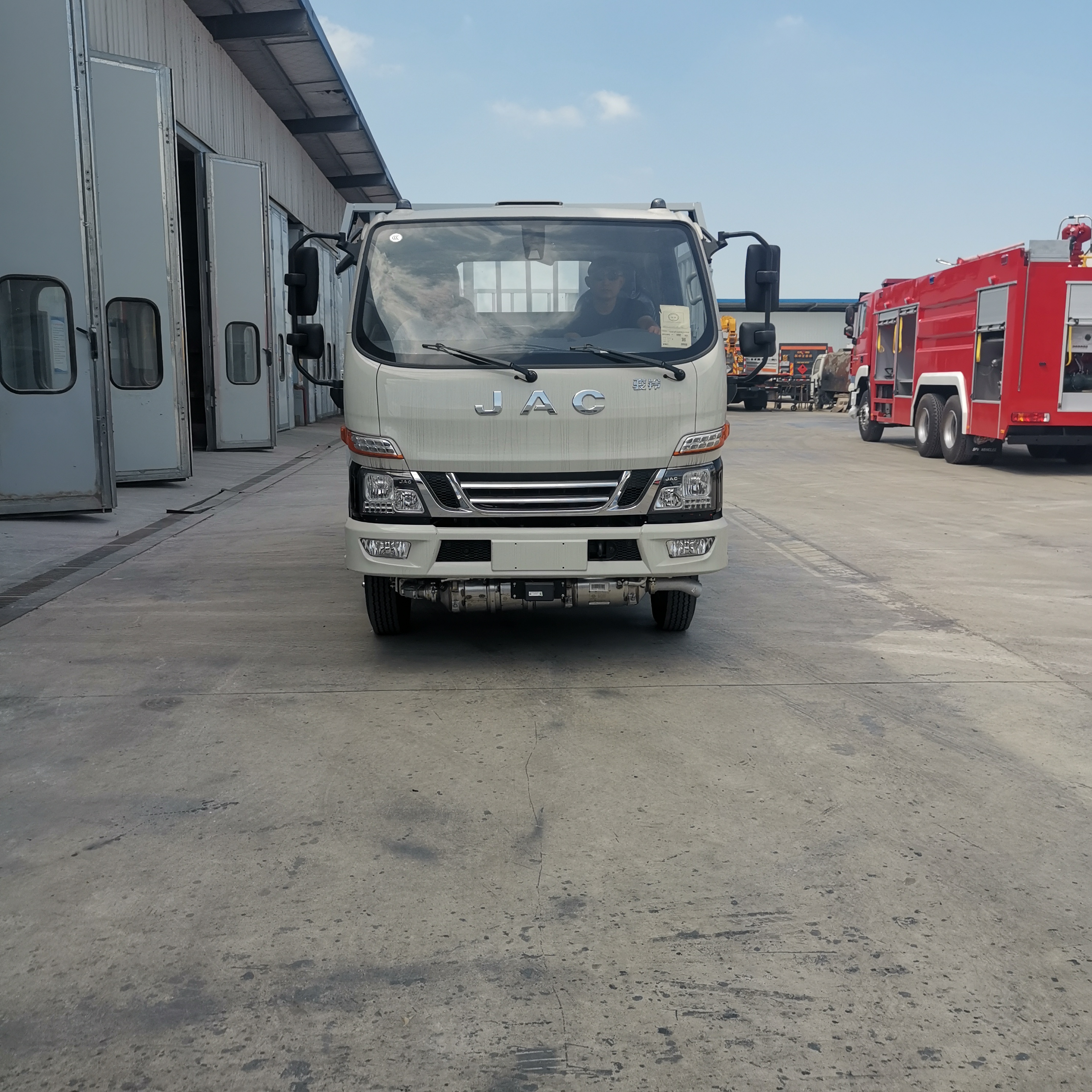 江淮骏铃V7国六5米5气瓶车