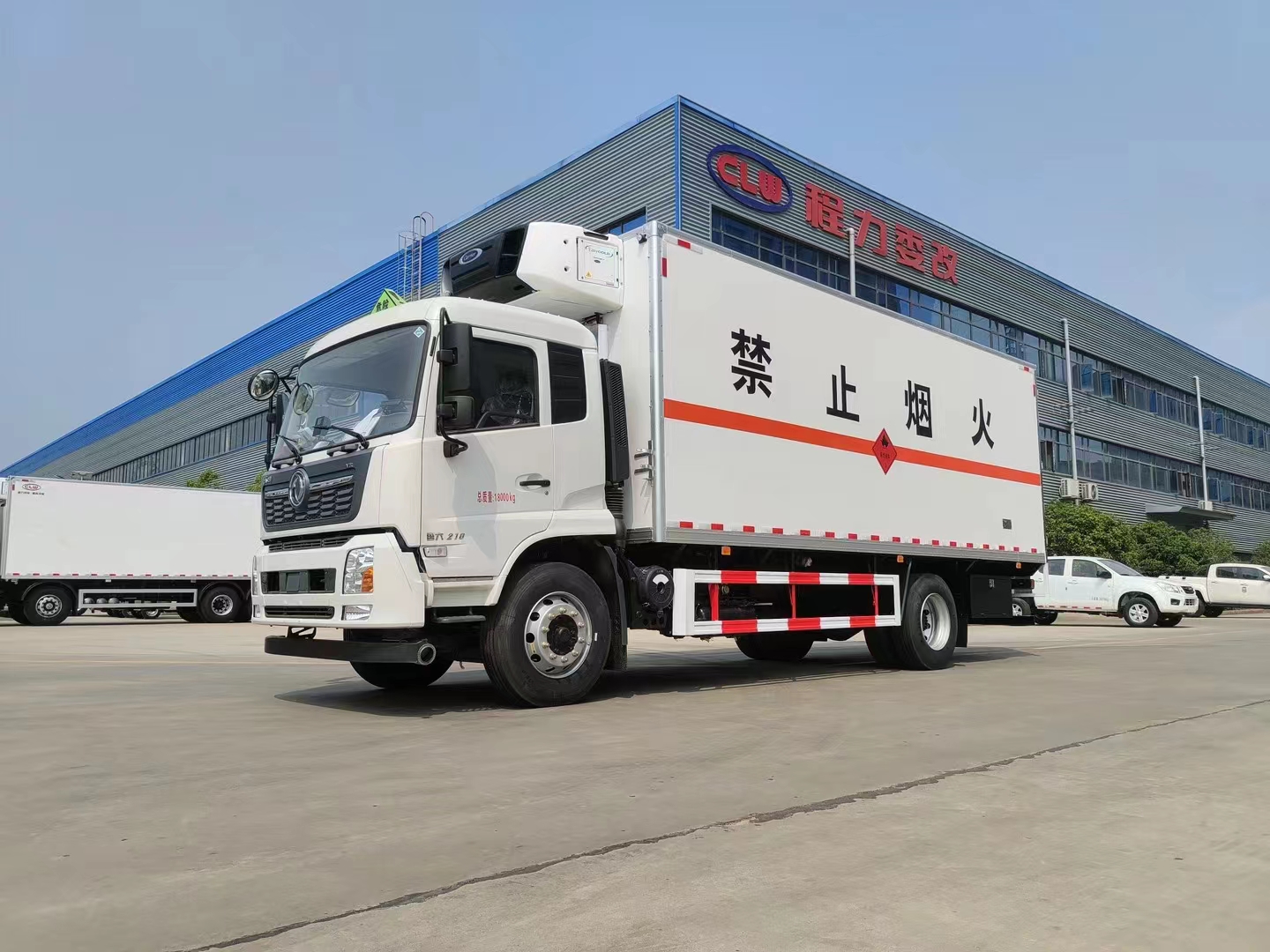 东风天锦国六带单开双侧门医疗废物转运车