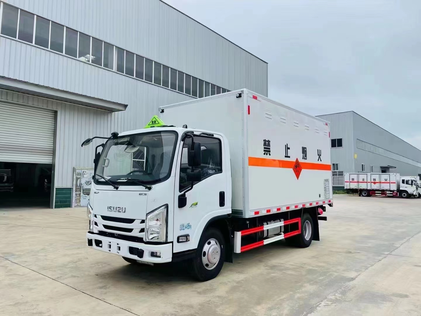五十铃蓝牌国六危险品车