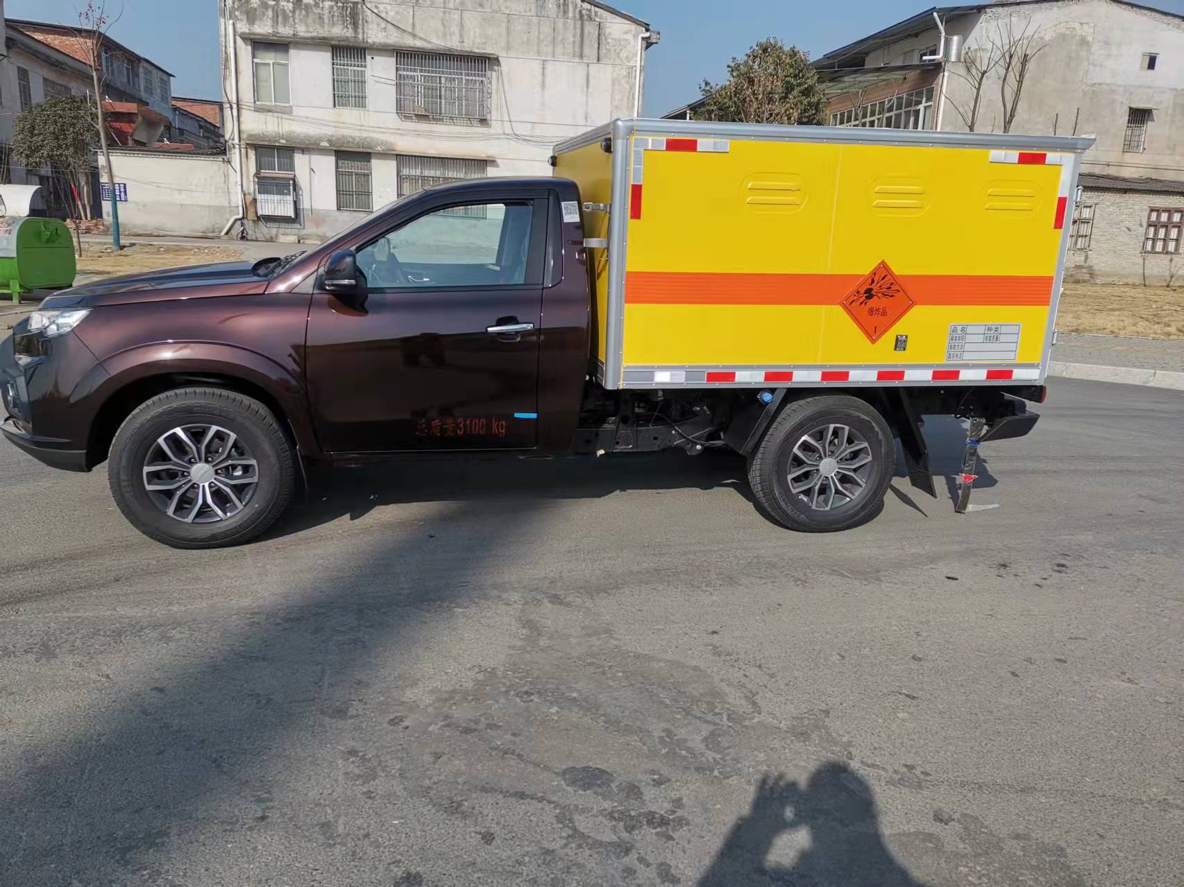 越野安全的江铃四驱皮卡防爆车