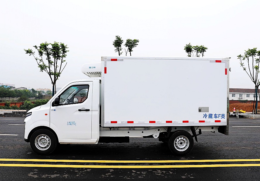 3米吉利 锋锐V5E纯电动冷藏车