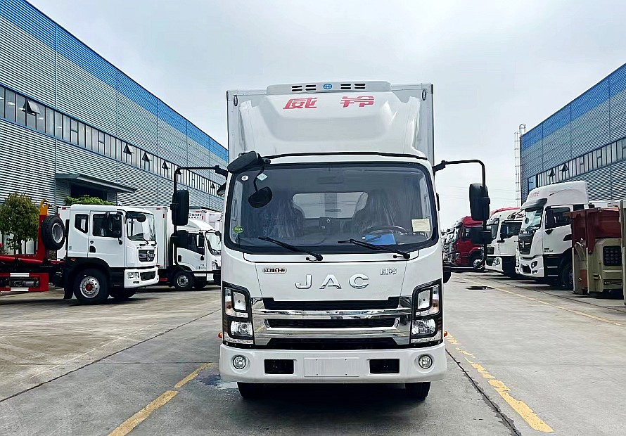 4.2米江淮威铃天然气冷藏车